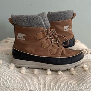 SOREL Explorer Carnival Elk Tan Boots! Women’s size 9